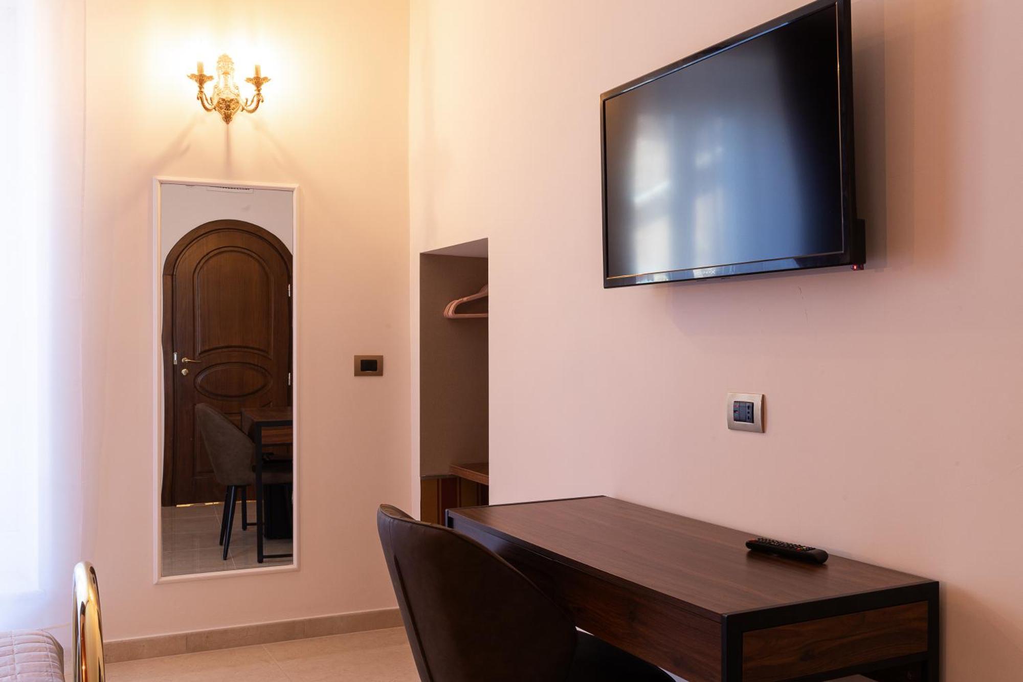 Dimora Cardinal Moroni Hotel Rome Exterior photo